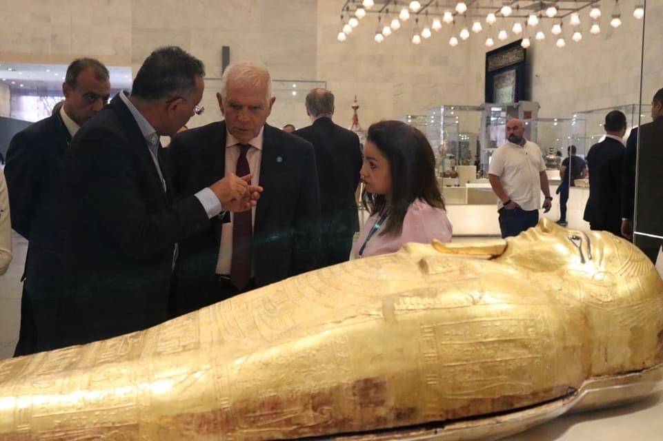 أثناء الزيارة
