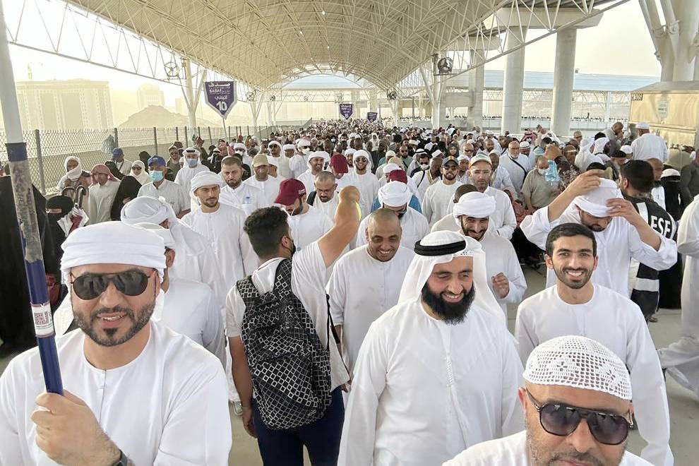 حجاج البعثة الرسمية لحكومة دبي: شكراً للقيادة الرشيدة