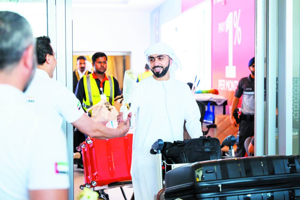 الحجاج من أسر الشهداء يعودون إلى أرض الوطن