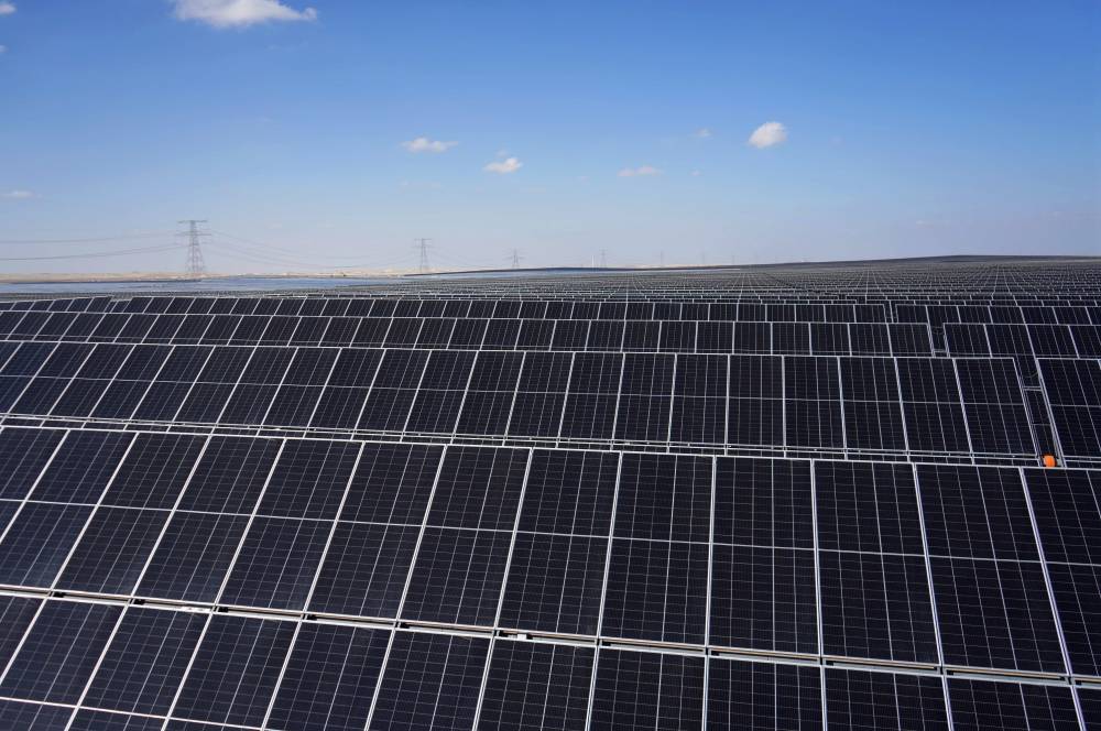 «ترينا سولار» تزود محطة الظفرة في أبوظبي بوحدات كهروضوئية 800 ميجاواط