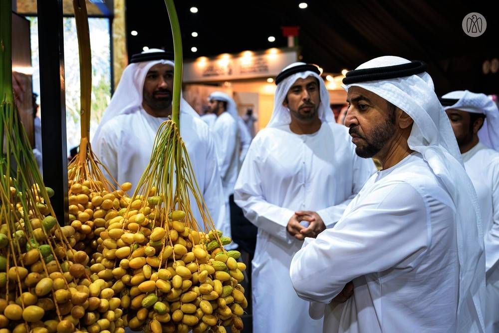 حمدان بن زايد يزور مهرجان ليوا للرطب