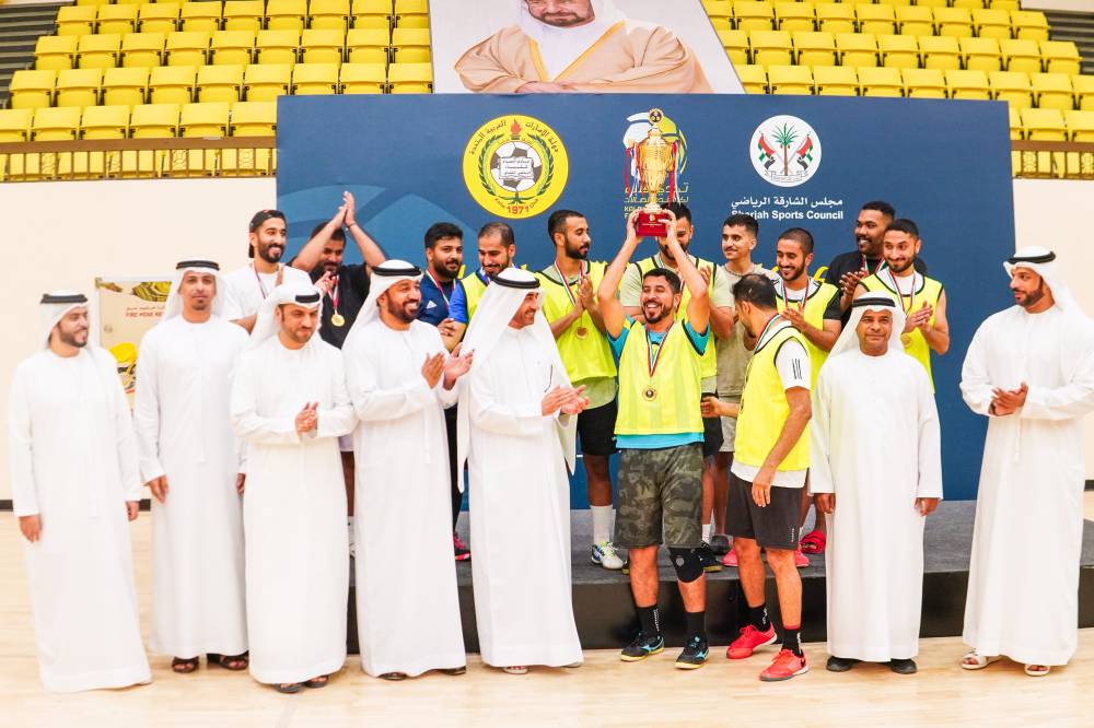 خلال تتويج الفائزين