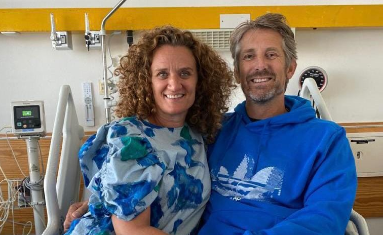 أول ظهور ل«فان دير سار» بعد إصابته بنزيف في المخ