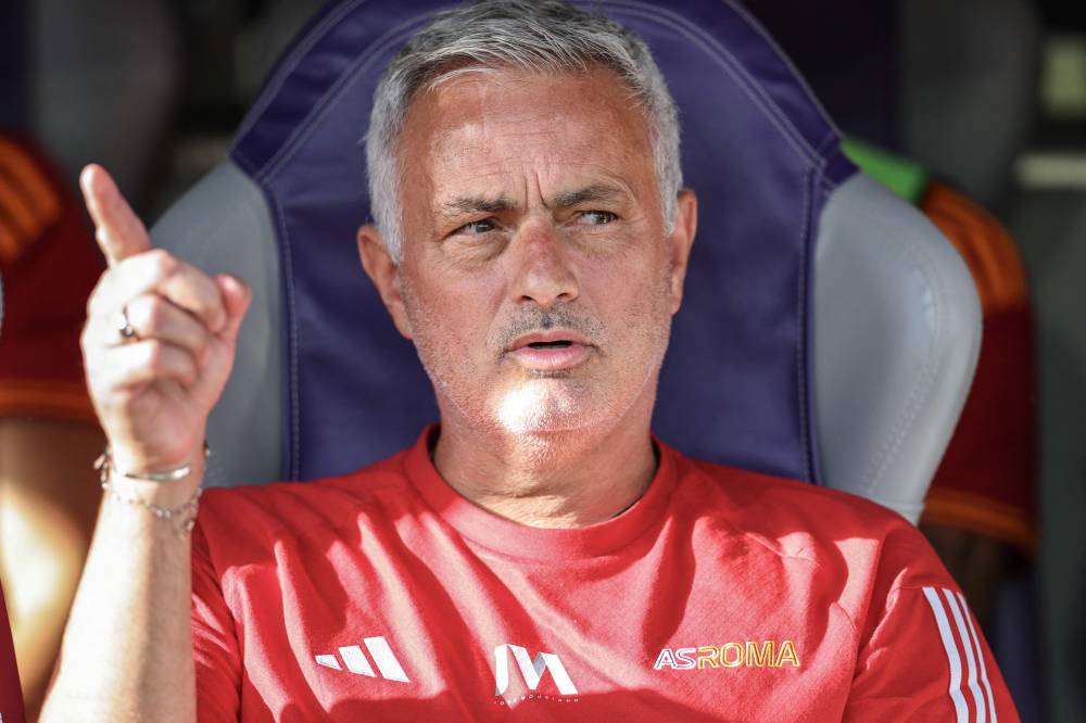 مورينيو رفض عرضين من الدوري السعودي