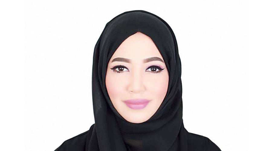  منى راشد عبيد 