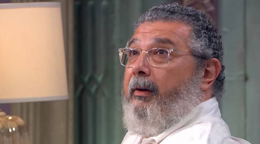 فيديو| ماجد الكدواني يبكي بسبب مفاجأة إسعاد يونس