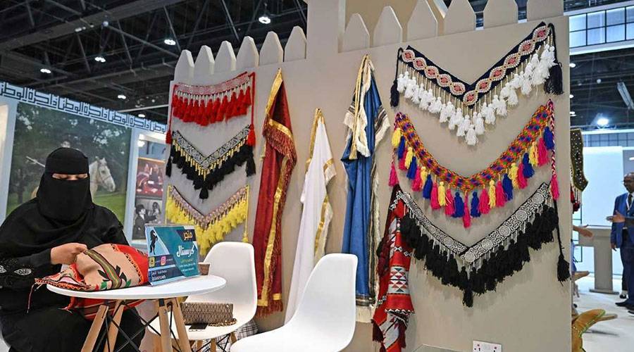 مشاركون: معرض الصيد والفروسية منصة لإحياء الموروث الشعبي