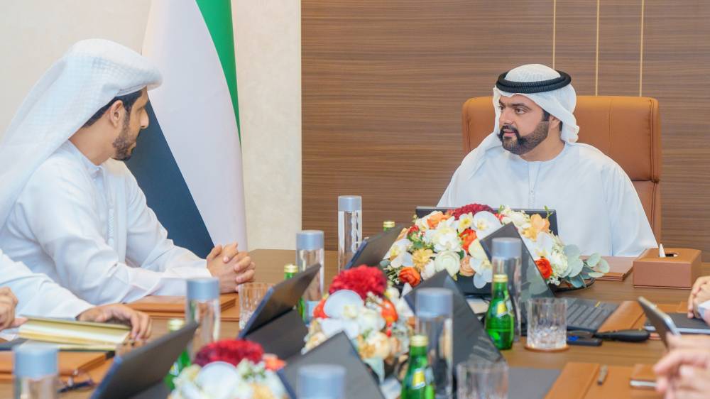 محمد الشرقي يستقبل مدير عام المكتب التنفيذي لمواجهة غسل الأموال وتمويل الإرهاب.