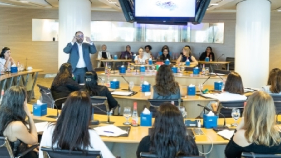 «سيدات أعمال دبي» يطلق سلسلة من الندوات المبتكرة لتعزيز المهارات القيادية