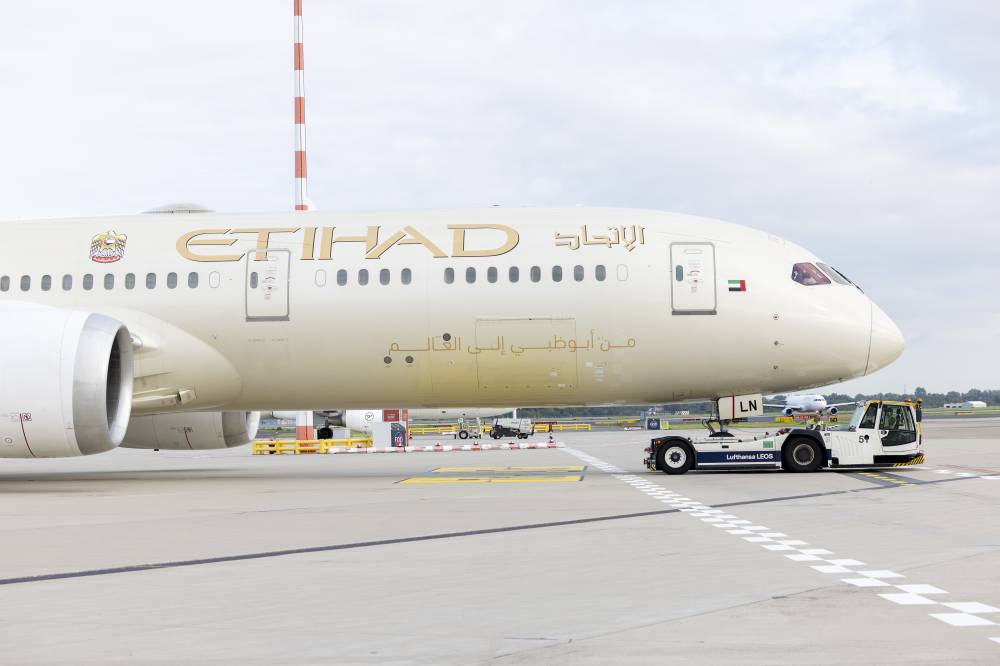 «الاتحاد للطيران» و«فيزا» يجددان شراكة لـ 7 أعوام