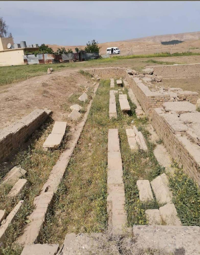 موقع خرسيباد الأثري