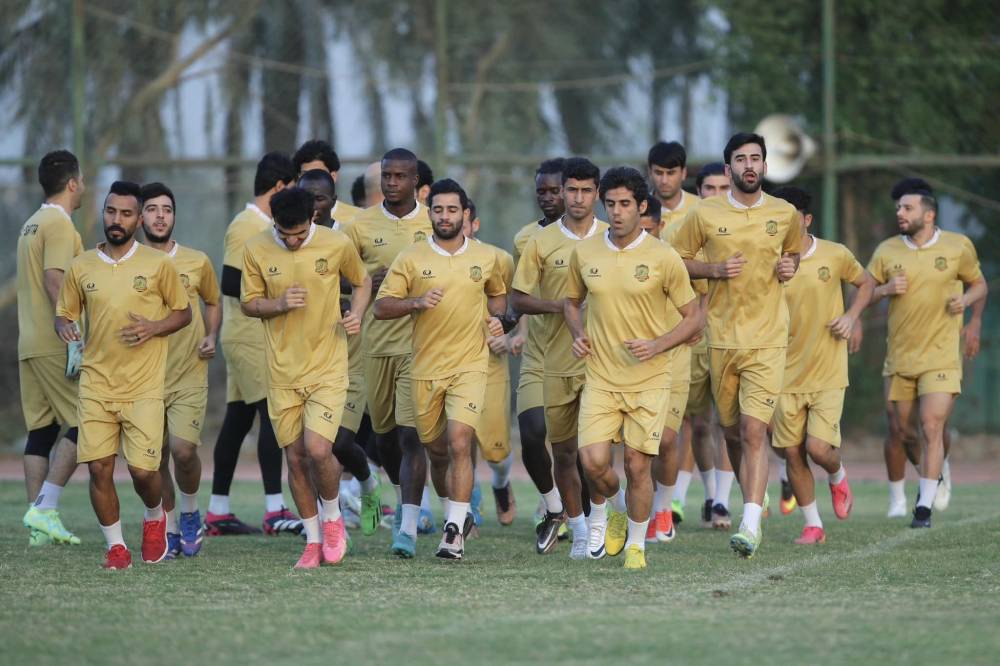 لاعبو الشرطة 