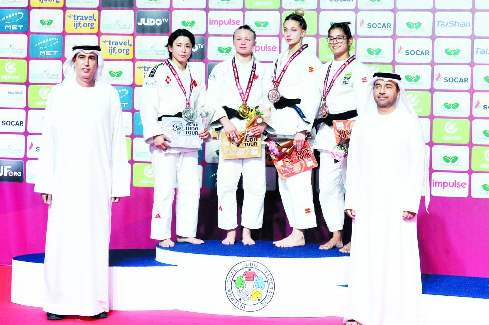 جبر السويدي ومحمد جاسم يتوجان بطلات تحت 57 كجم