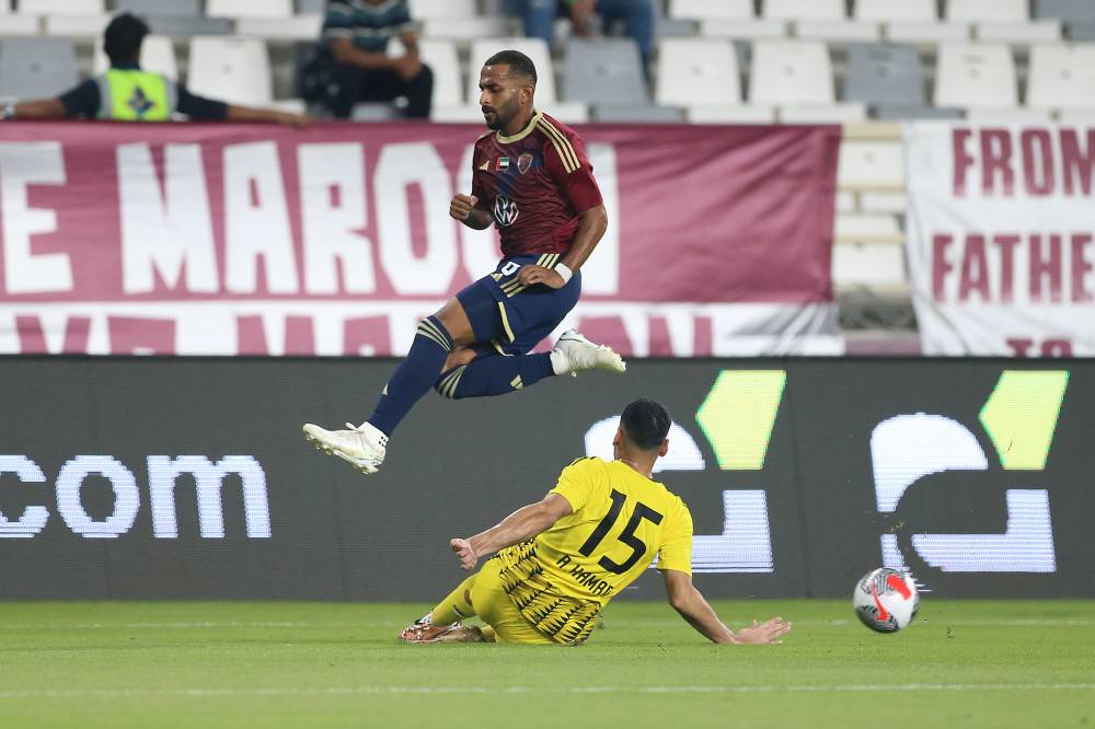 مباراة الوحدة وكلباء في دوري ادنوك للمحترفين