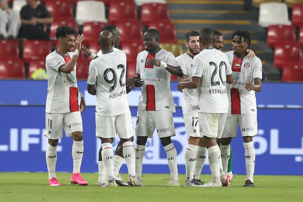 دي بور: انتظر من لاعبي الجزيرة ردة فعل قوية أمام الشارقة