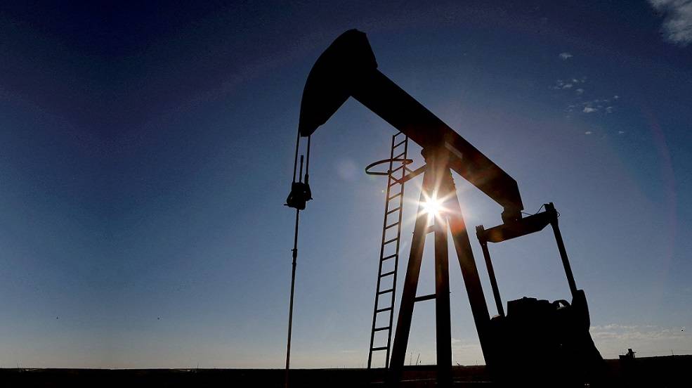 عقود «برنت» تتراجع 5.2% والخام الأمريكي 8.75% في أكتوبر