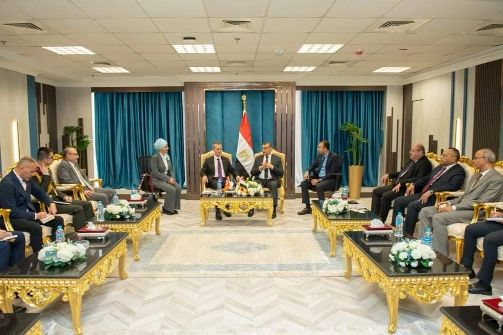مباحثات مصرية تركية للتعاون في الصناعات الدفاعية