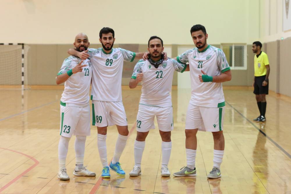 مال الله وزايد ومعاذ يشاركون سعود خالد بالرقم 21 الاحتفال 