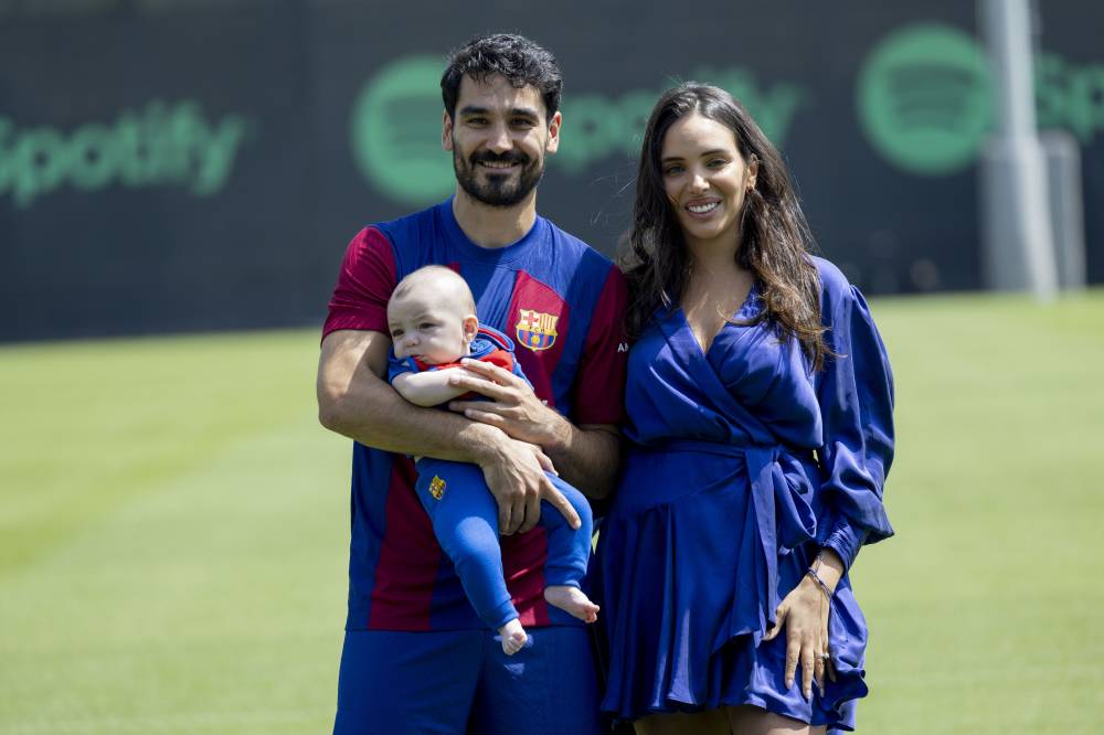 زوجة جندوجان تنفي «إهمال» برشلونة لأسرتها