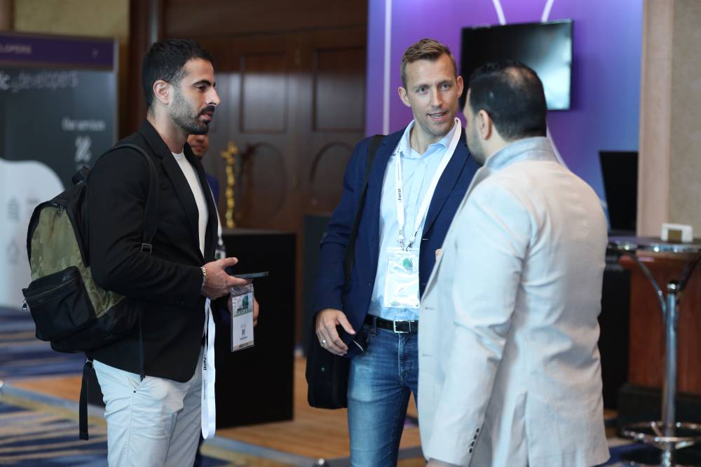 المنتدى منصة حيوية يتم من خلالها إنشاء الروابط والعلاقات