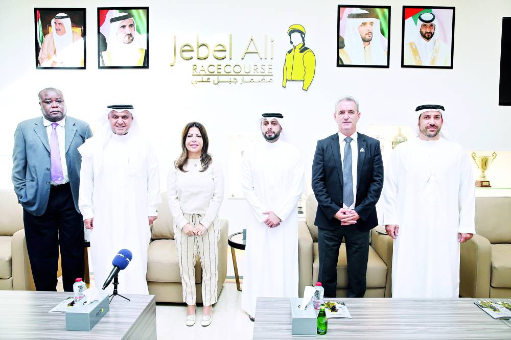 الأحمد وممثلو الرعاة في المضمار الأصفر (تصوير: هيثم الخاتم)