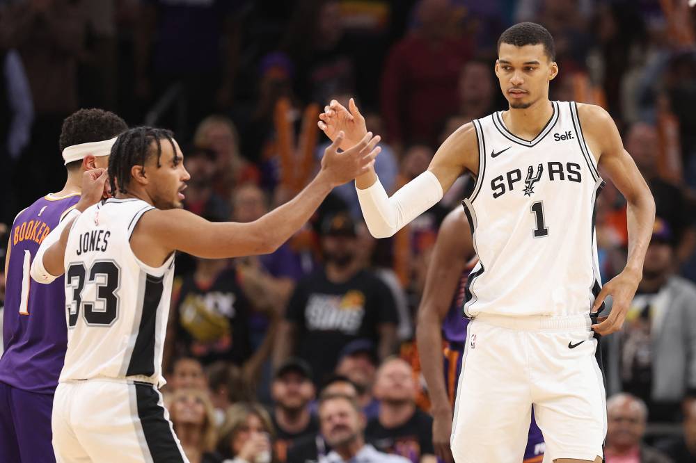 تعرّف إلى إنجاز الموهبة الفرنسية ويمبانياما في «إن بي إيه»