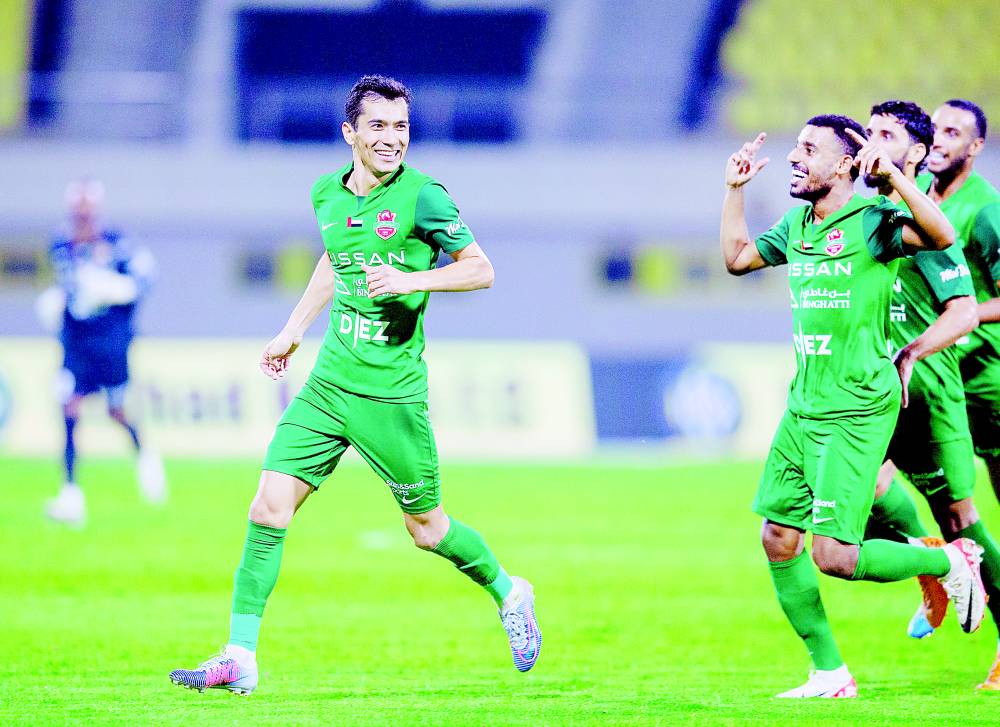 فرحة لاعبي شباب الأهلي