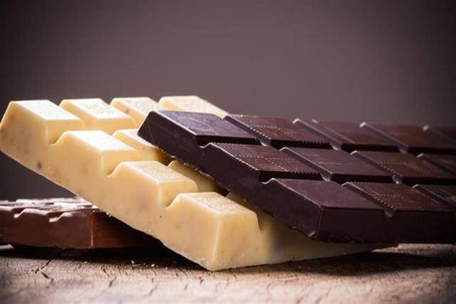 الشوكولاتة البيضاء أقل فائدة للصحة