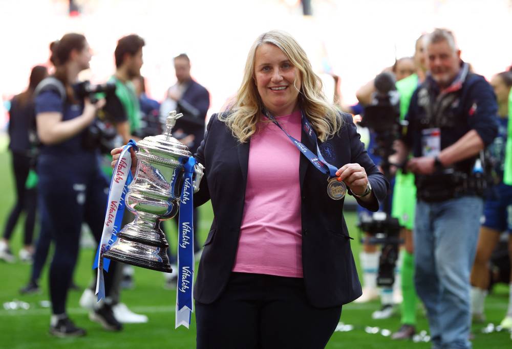 مدربة تشيلسي توافق على تدريب سيدات أمريكا