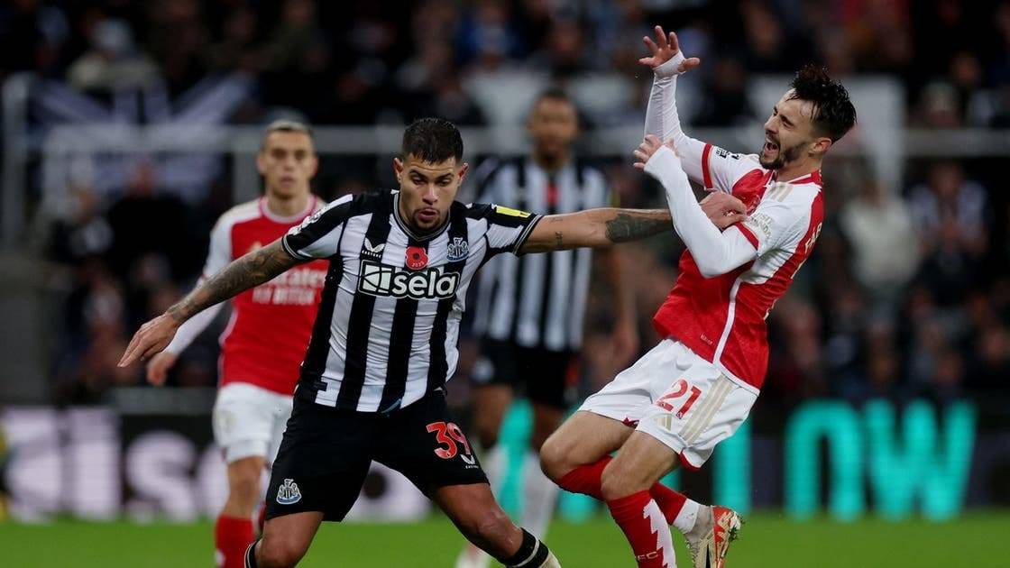 نيوكاسل يدين الإساءات العنصرية ضد لاعبيه