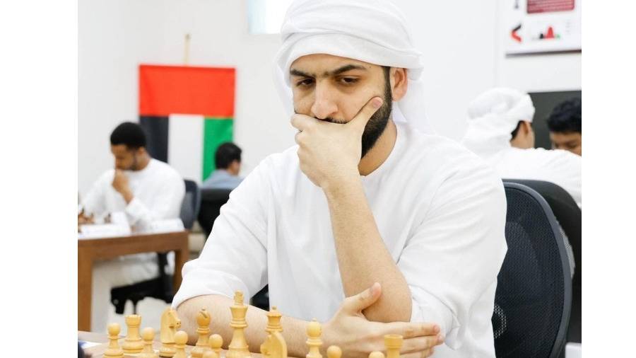 الشارقة يتصدر دوري الشطرنج