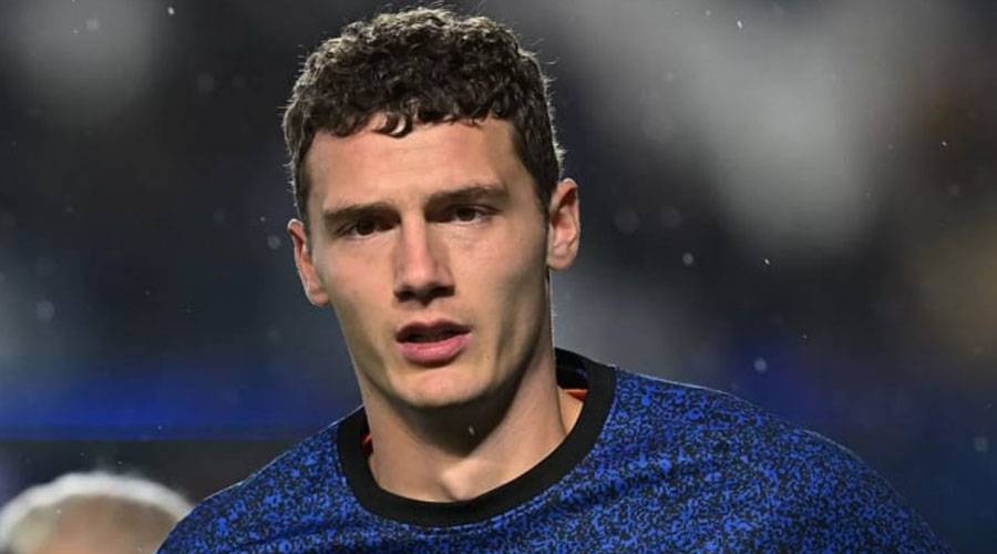 إنتر يكشف تفاصيل إصابة بافارد ومدة غيابه