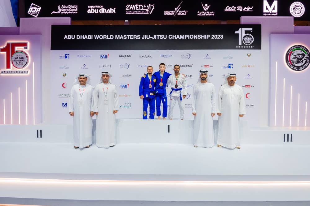 حميد بن عمار والظاهري والبطران والشامسي يتوجون الفائزين