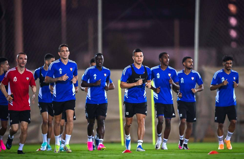 جانب من تدريبات لاعبي المنتخب