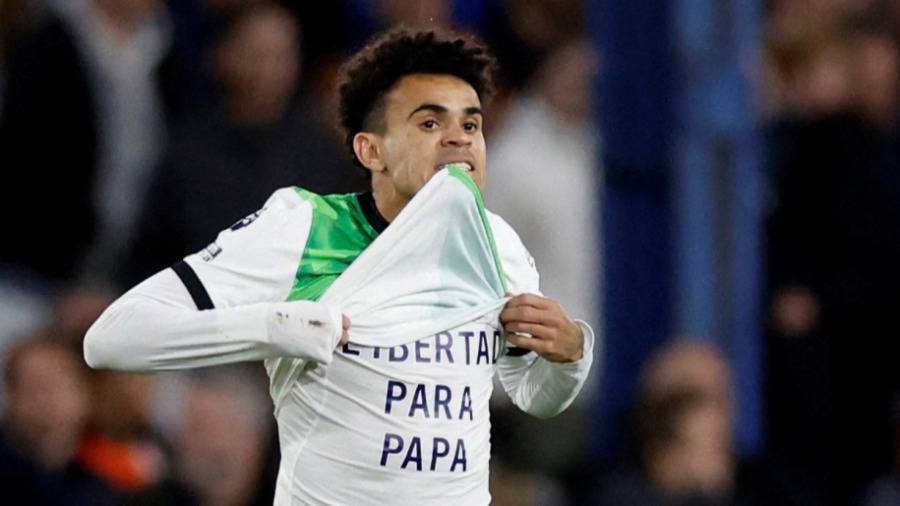 كولومبيا تستدعي دياز لمواجهة البرازيل والباراغواي