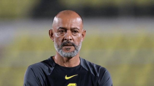 اتحاد جدة يعلن إقالة مدربه نونو سانتو