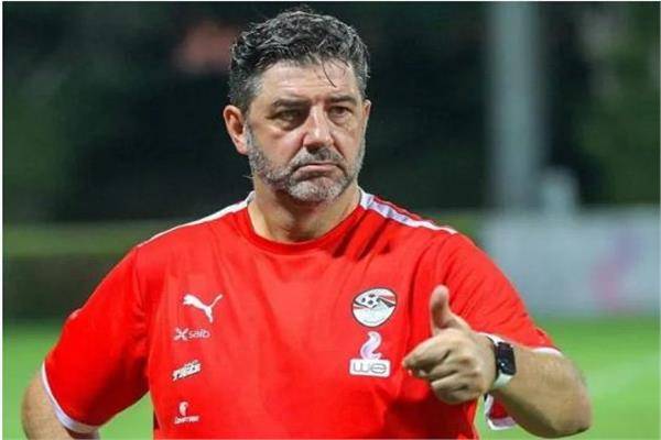 رغم إيقافهما في الزمالك.. فيتوريا يكشف سبب استدعاء صبحي وفتوح لمنتخب مصر