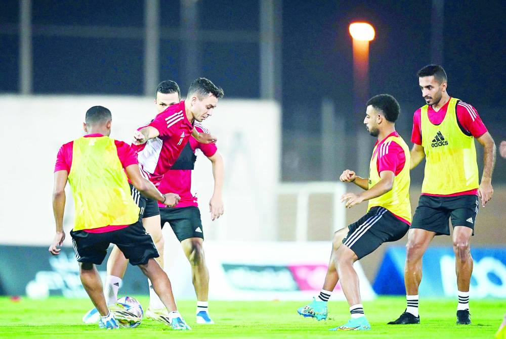 كايو يحاول المرور تحت أنظار مبخوت وحارب