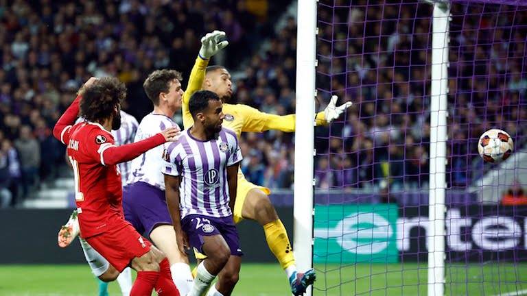 خسارة مثيرة للجدل لليفربول من تولوز في الدوري الأوروبي