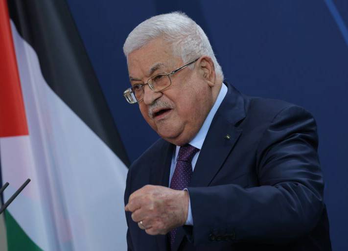 عباس: غزة جزء لا يتجزأ من فلسطين والسلطة مستعدة لتسلم مسؤوليتها