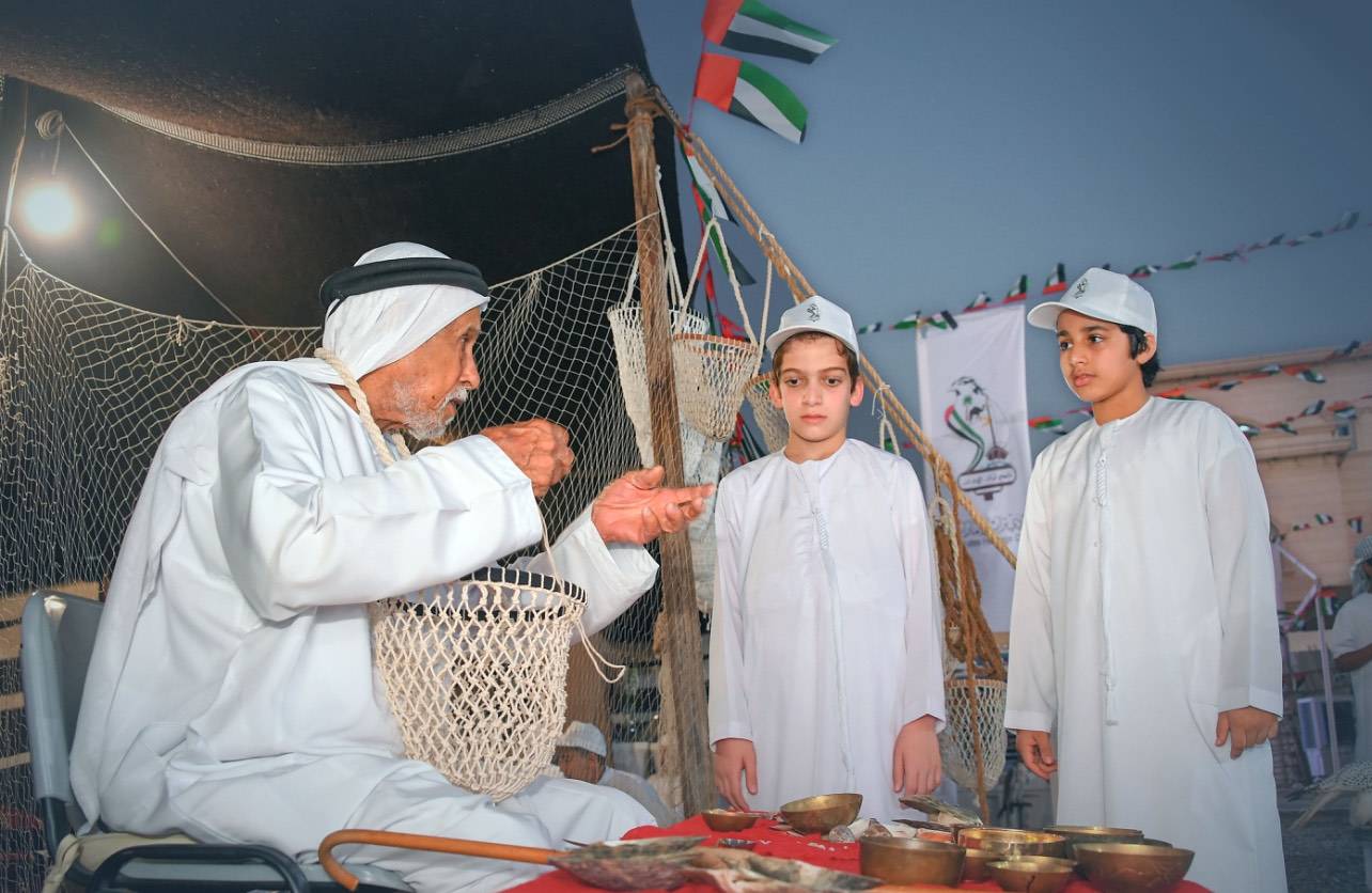 نادي تراث الإمارات يختتم فعاليات «فاكهة الشتاء»