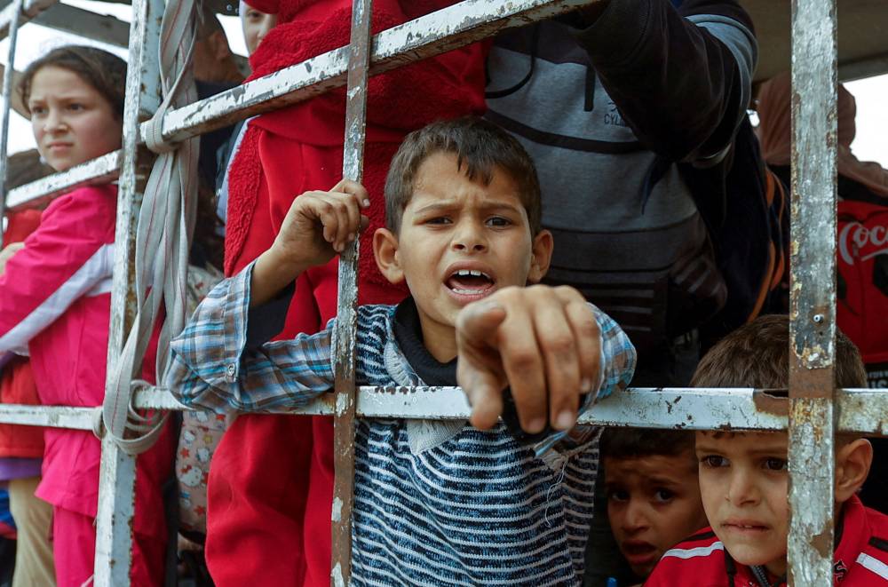 حرب شوارع في غزة.. وإسرائيل تقصف مقراً للأمم المتحدة