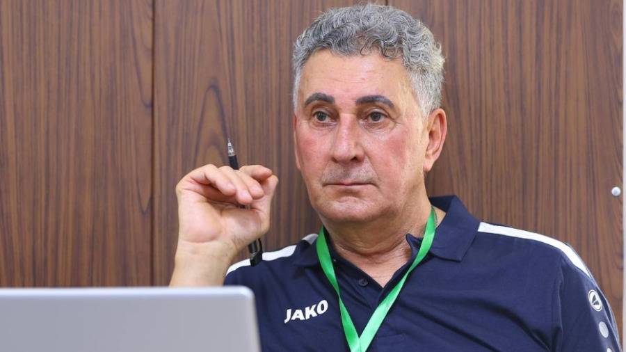 حسن أحمد مدرباً للميناء العراقي