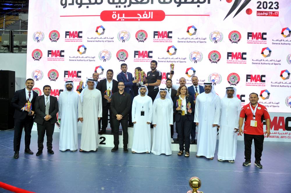 خلال تتويج فريق الفجيرة للفنون القتالية