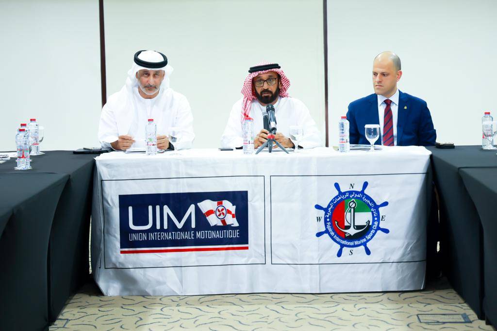 إبراهيم وحارب خلال المؤتمر الصحفي