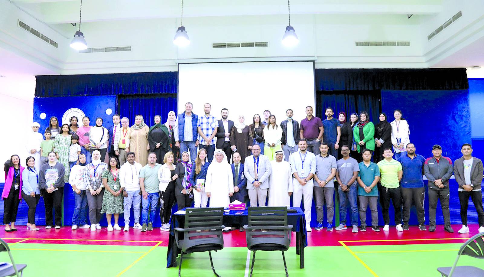 تريم في لقطة مع الدارسين