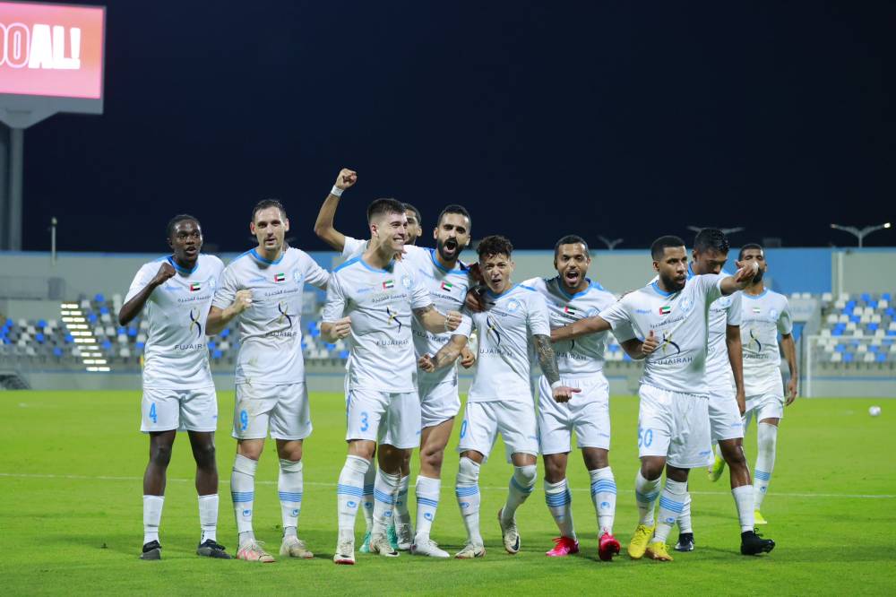 فوز دبا والحمرية وجلف في دوري الأولى