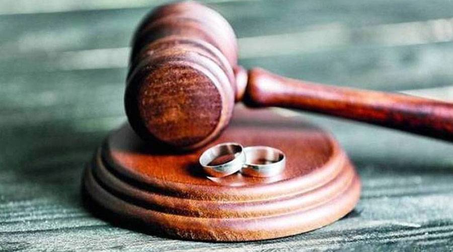 9 حالات طلاق كل ساعة بالعراق
