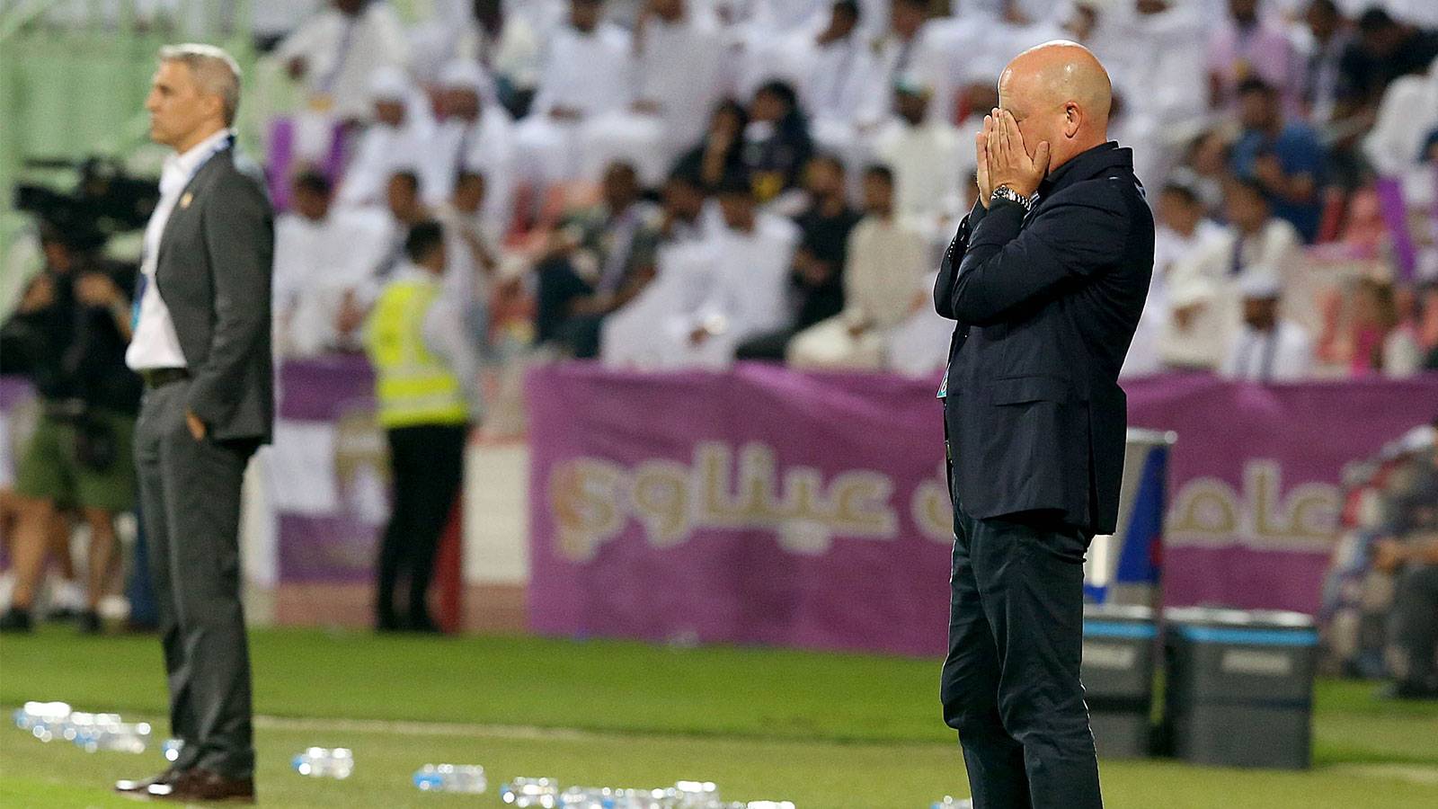 مباراة شباب الأهلي والعين   تصوير : (( هيثم الخاتم ))