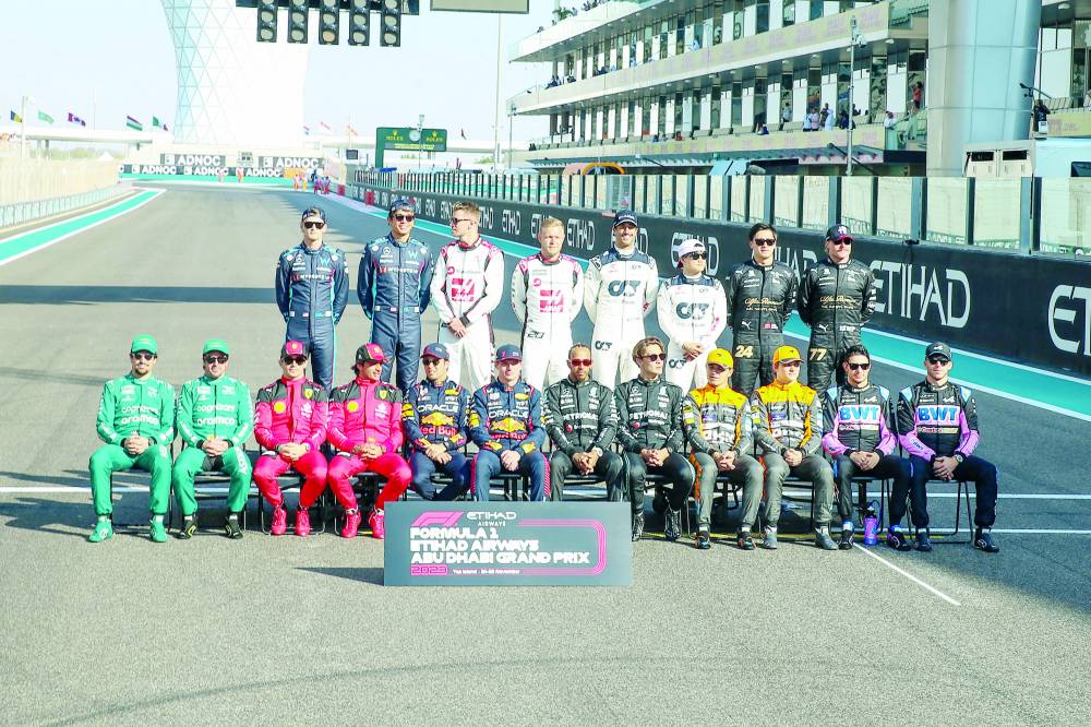 سائقو فرق الموسم